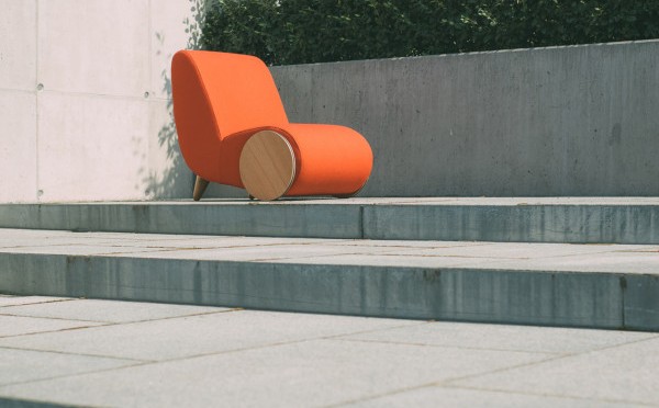 Rapide: A Lounge Chair Inspired By A Wheelbarrow by Creative Ideas Blog